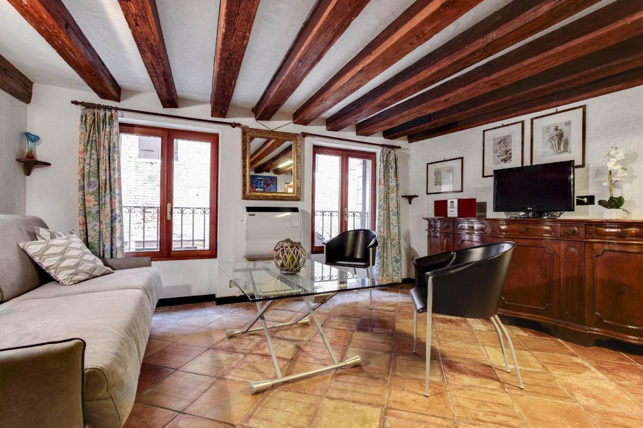 Canal View Suite In Rialto By Wonderful Italy البندقية المظهر الخارجي الصورة