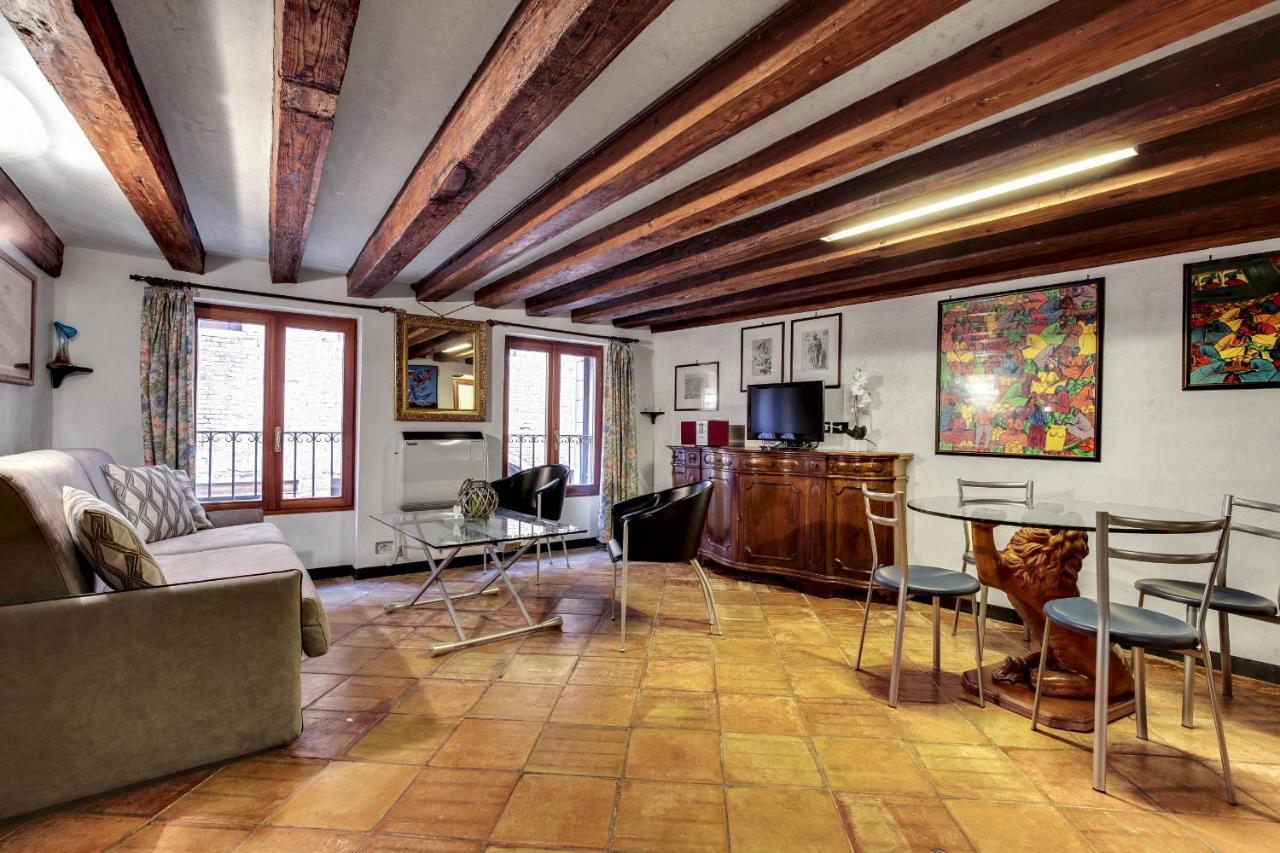 Canal View Suite In Rialto By Wonderful Italy البندقية المظهر الخارجي الصورة