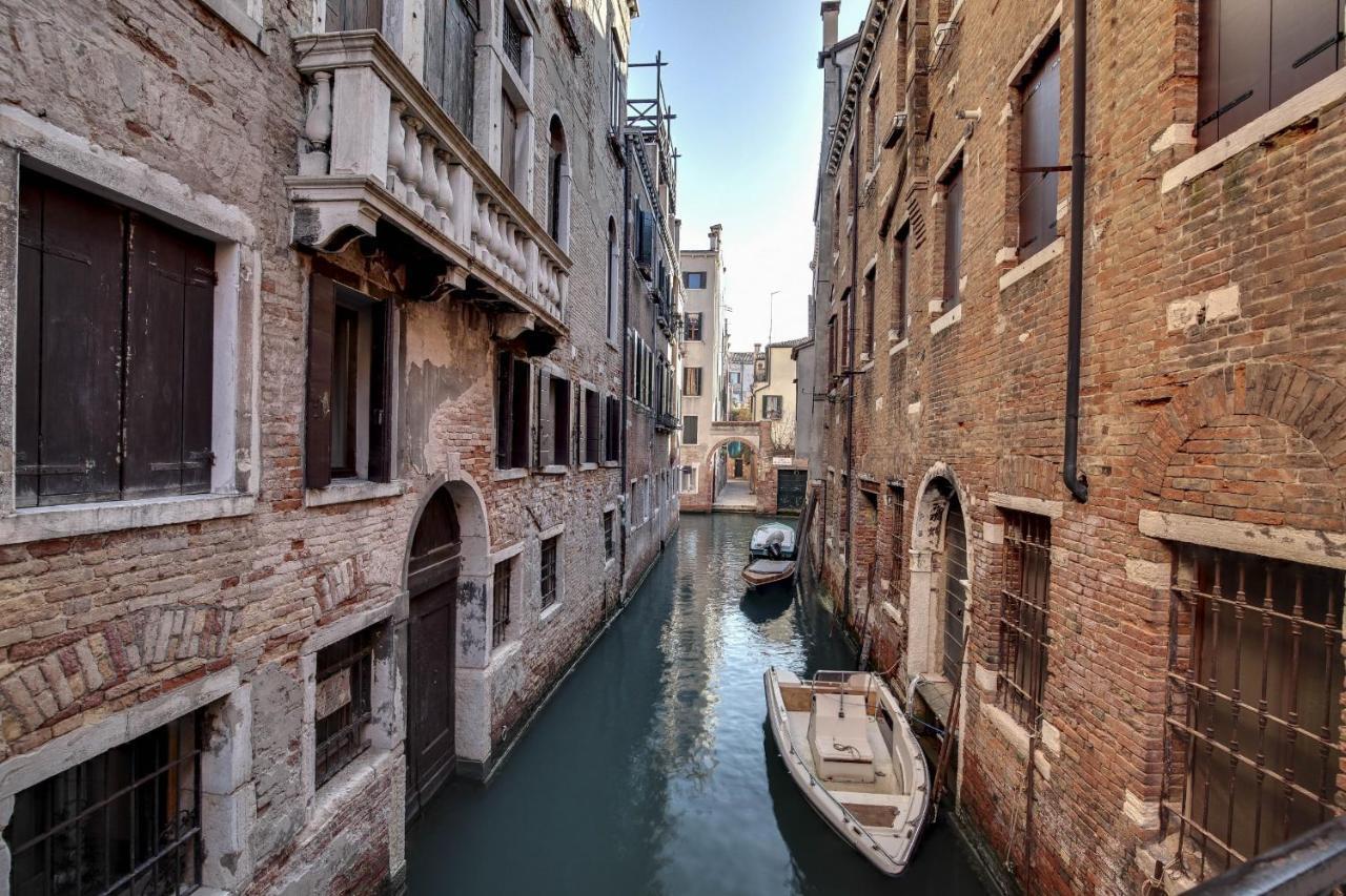 Canal View Suite In Rialto By Wonderful Italy البندقية المظهر الخارجي الصورة
