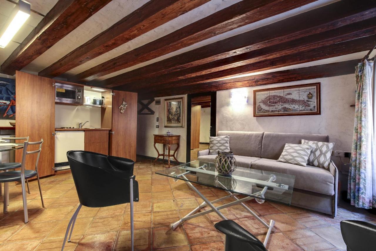 Canal View Suite In Rialto By Wonderful Italy البندقية المظهر الخارجي الصورة