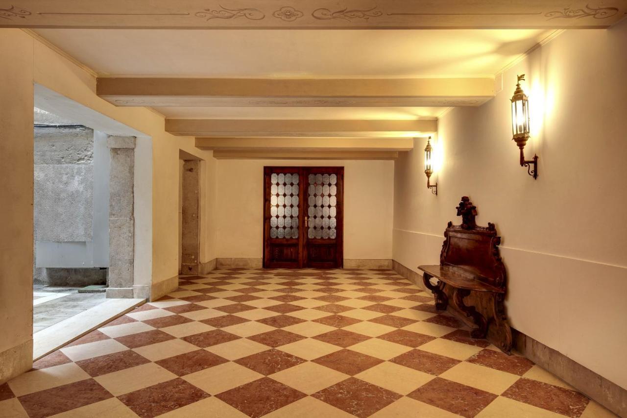 Canal View Suite In Rialto By Wonderful Italy البندقية المظهر الخارجي الصورة